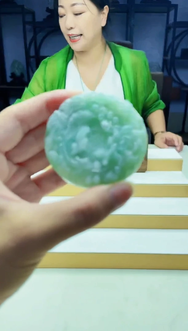 颈饰未镶嵌翡翠08210243