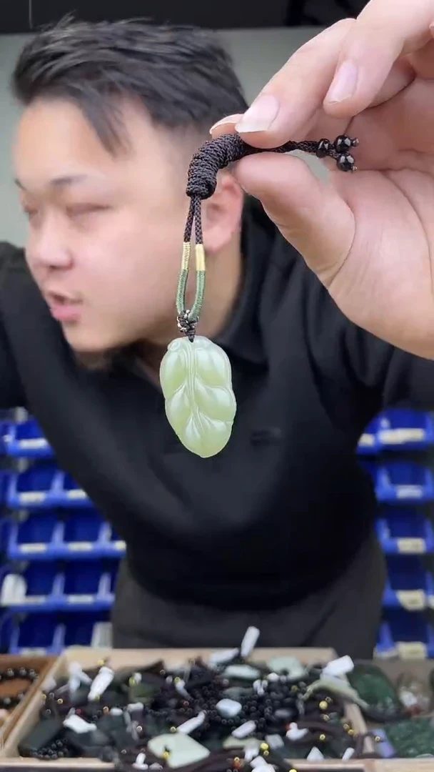 颈饰未镶嵌和田玉拍一发一，多样性发货！