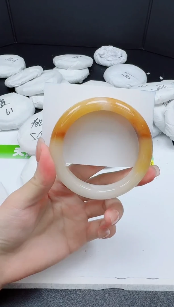 石英质玉手镯未镶嵌0185-5657