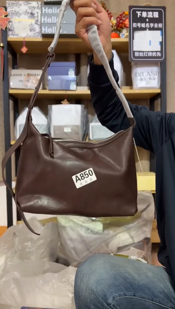 小牛剖层皮革老张家女包850