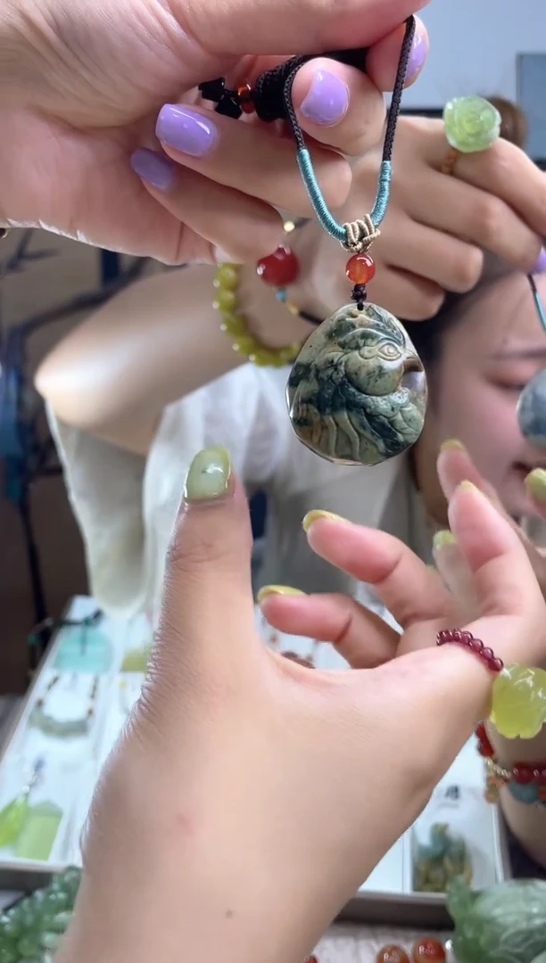 岫玉未镶嵌吊坠多样性发货其中发一