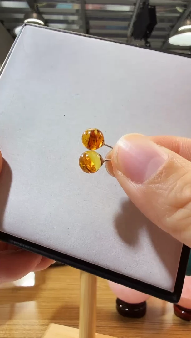 琥珀未镶嵌耳钉优0567
