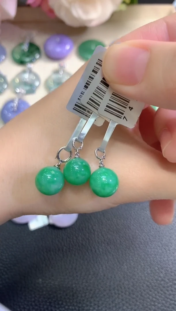 吊坠(不含链)18K金镶嵌翡翠秋日珠宝多样性发货一件Q35