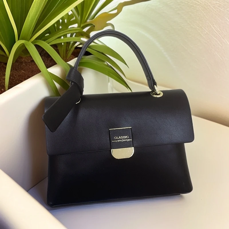 735#黑色【尺寸：长26宽10高19】潮流气质百搭时尚女士单肩包