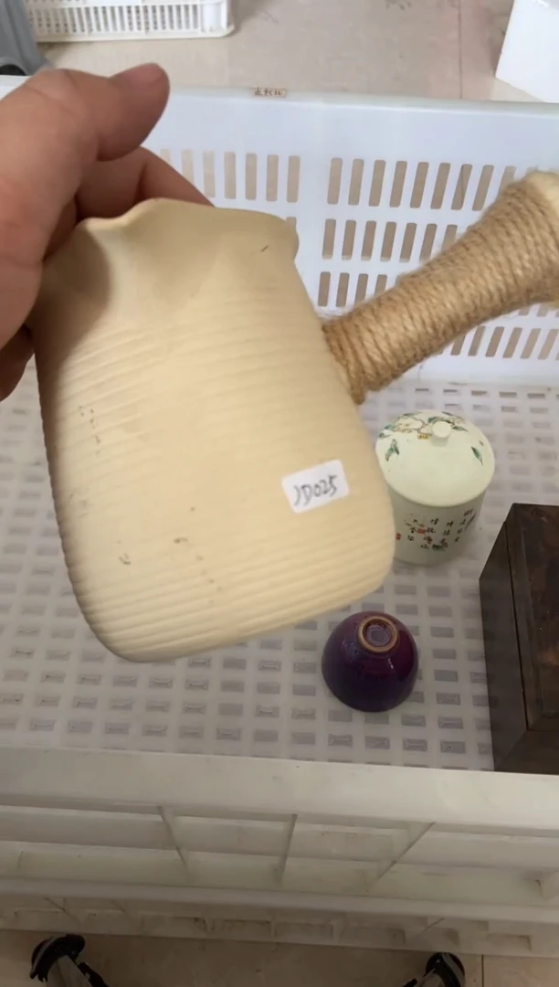 杯无运费险有瑕疵的摄影的产品有使用过的痕迹有点脏介意勿拍