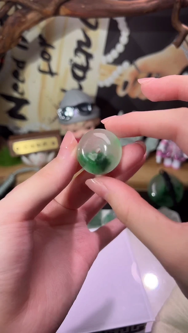颈饰未镶嵌翡翠1