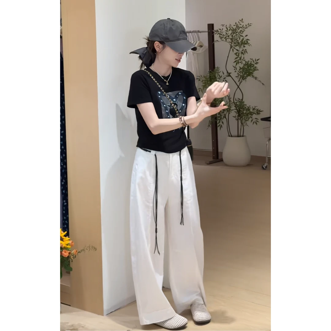 夏季时尚一整套女装2025新款爆款短款印花短袖T恤休闲裤两件套