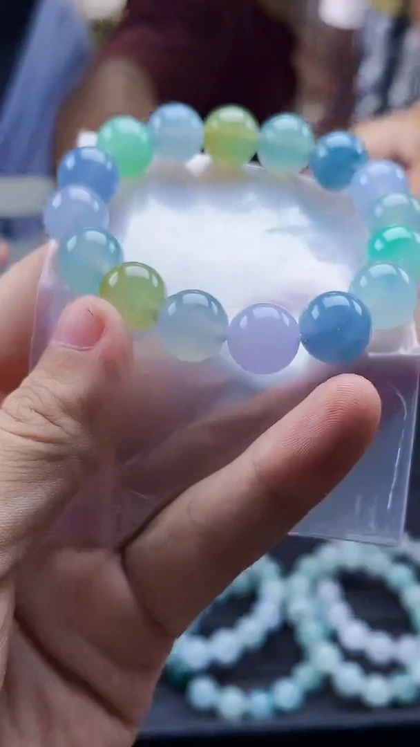 定制翡翠未镶嵌八****?毛货需精细抛光拍一发一