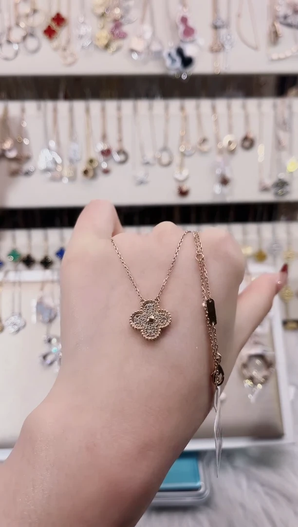 【闪购商品】钻石颈饰18K金镶嵌18K金镶嵌钻石 K玫