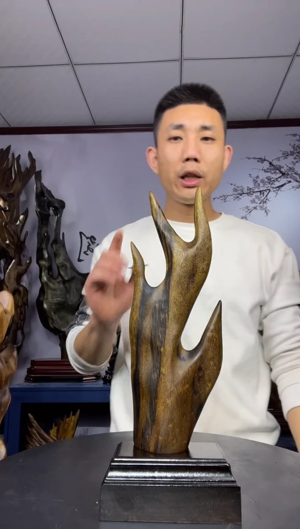 金丝楠木雕款正**哥金丝楠木工艺品摆件