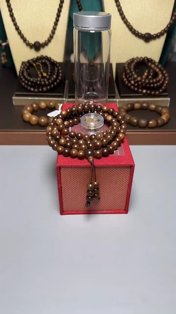 沉香富森红土0.8圆珠多圈