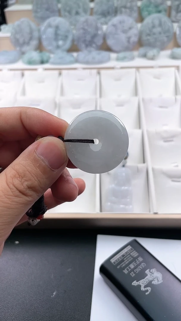 翡翠未镶嵌颈饰..../6/4/ 522