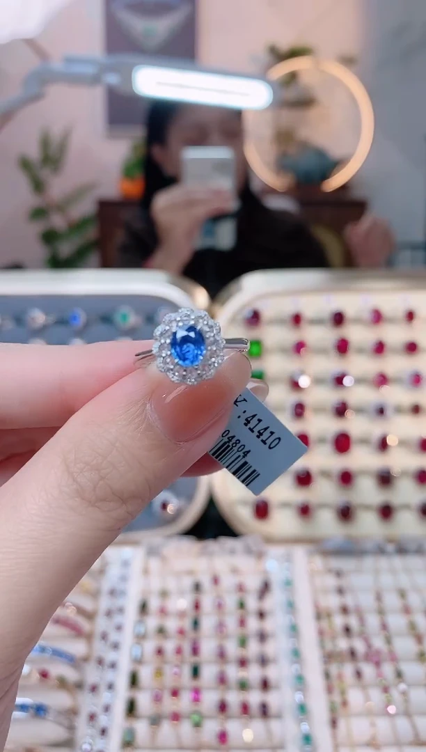 【闪购商品】蓝宝石18K金戒指18K金镶嵌1