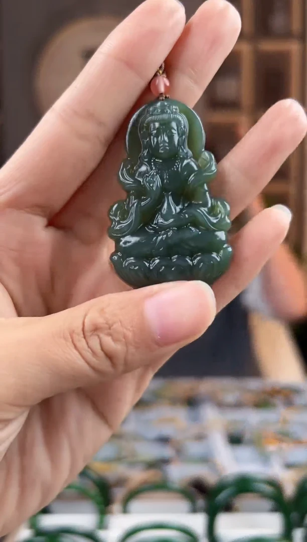 颈饰未镶嵌和田玉拍一发一，拍一发一