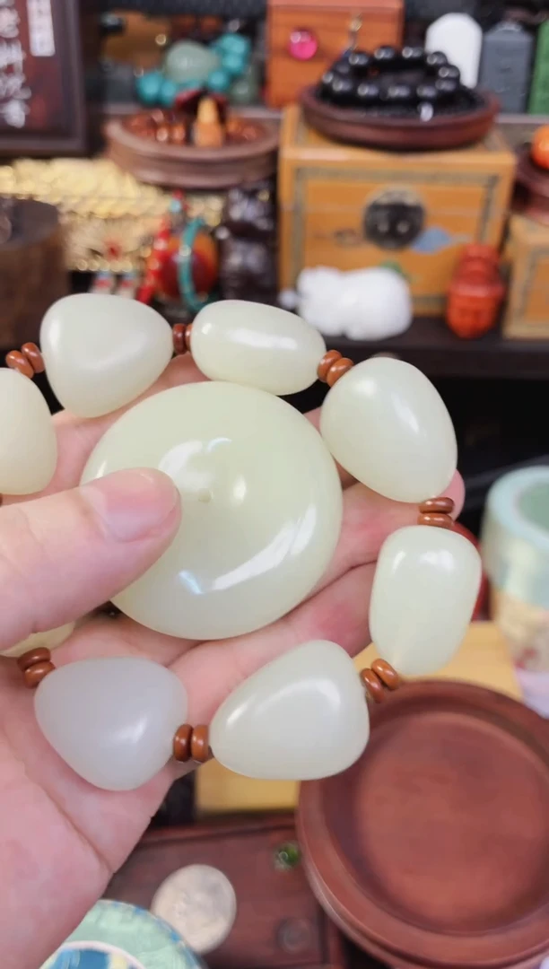 手链未镶嵌和田玉精品精品   独具韵味