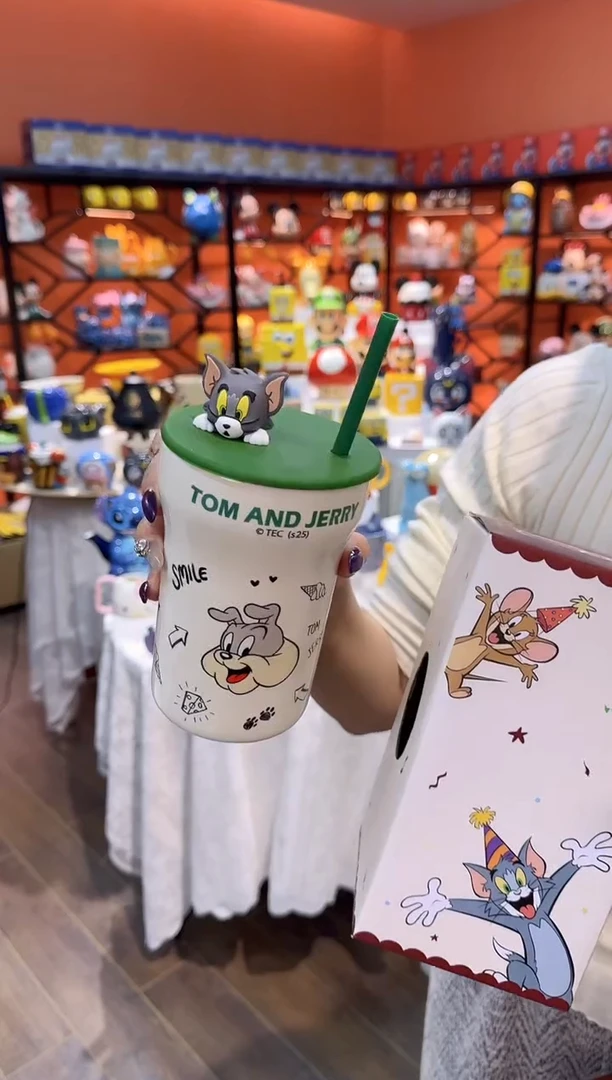 瓷片@@猫和老鼠绿色带盖陶瓷吸管杯