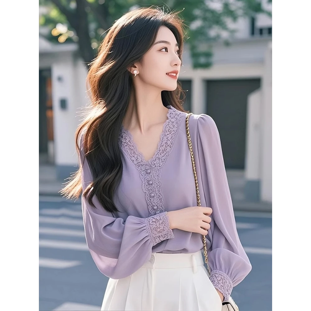 法式高级感气质v领蕾丝长袖衬衫女春季新款洋气独特超好看小上衣