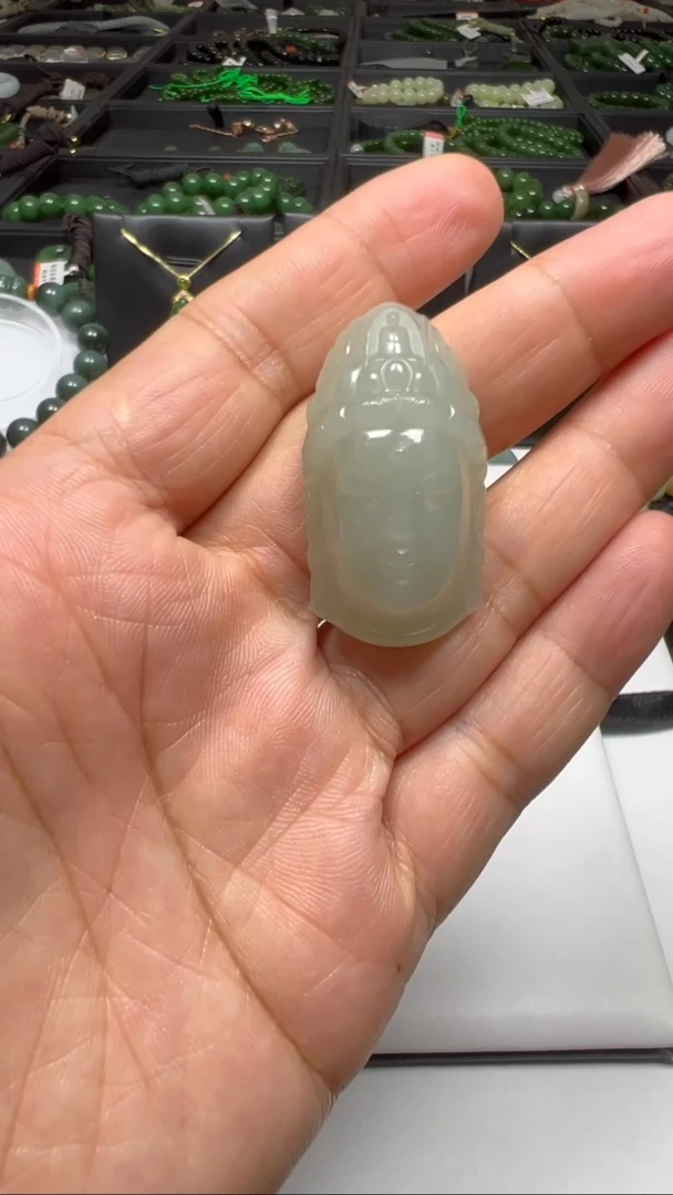 颈饰未镶嵌和田玉【老马】和田玉且末特细观音（多样发一）