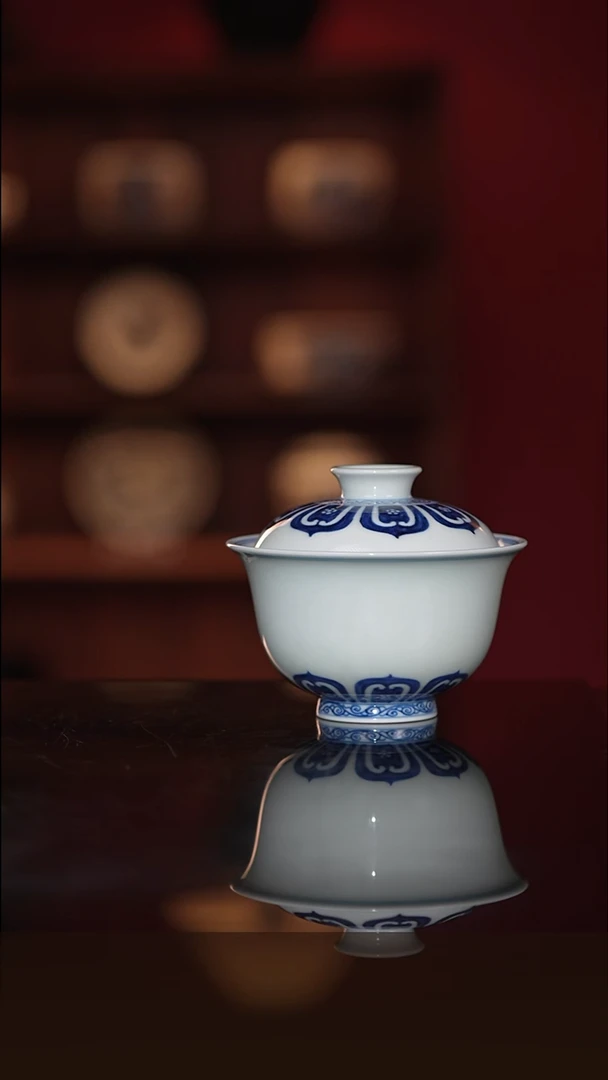 小古珍藏-景德镇纯手工柴窑青花宝相花--盖碗