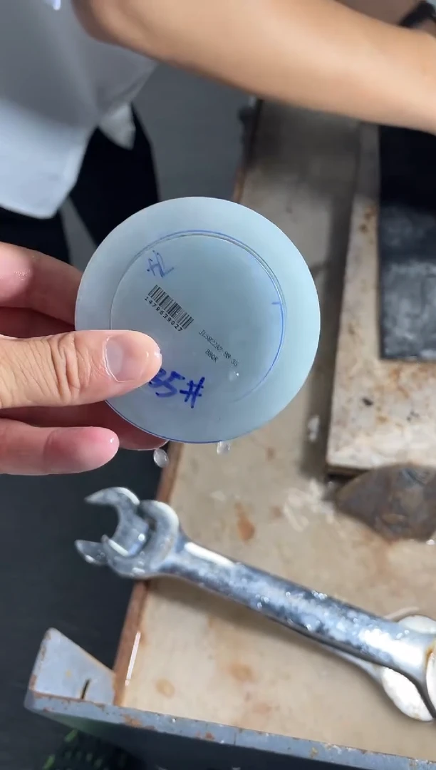 未镶嵌手镯定制翡翠l***J手镯