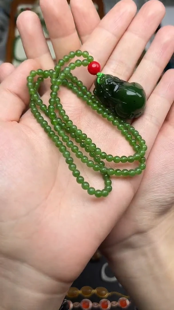 颈饰未镶嵌和田玉貔貅06