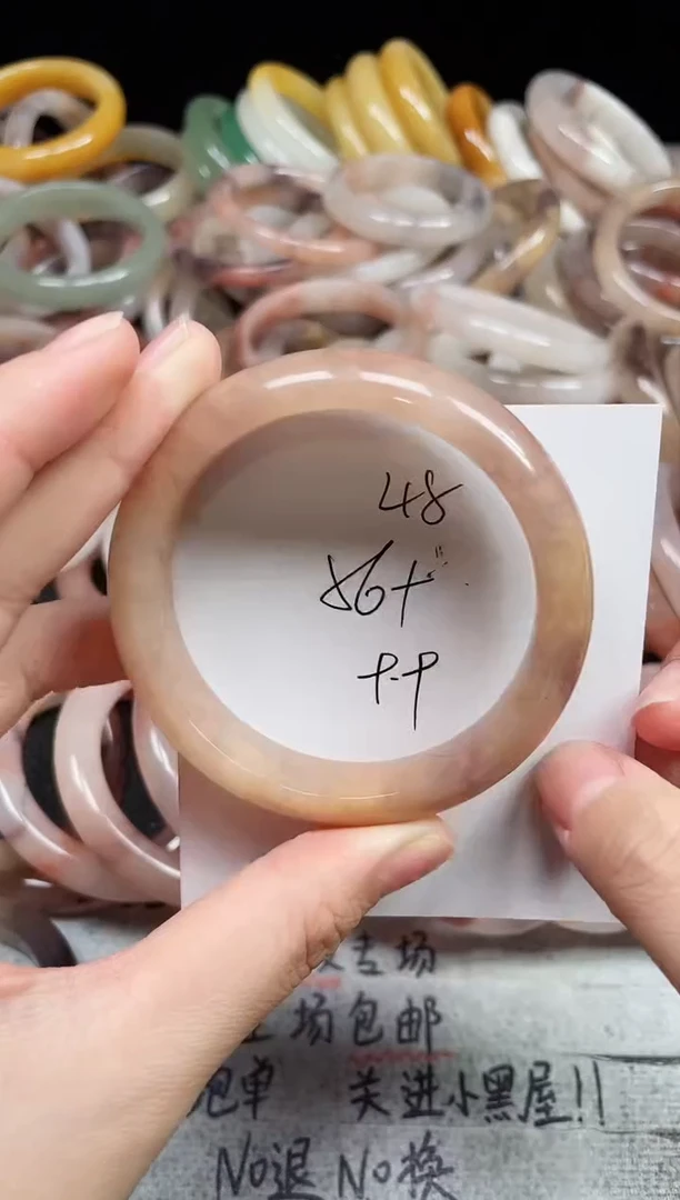 未镶嵌手镯石英质玉48