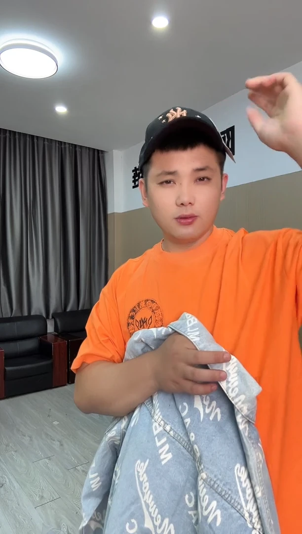 M码120-140斤 牛仔外套