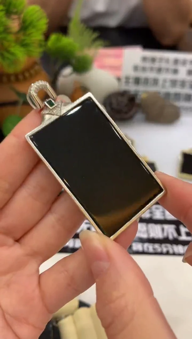 颈饰银S925镶嵌翡翠雨*月---113506