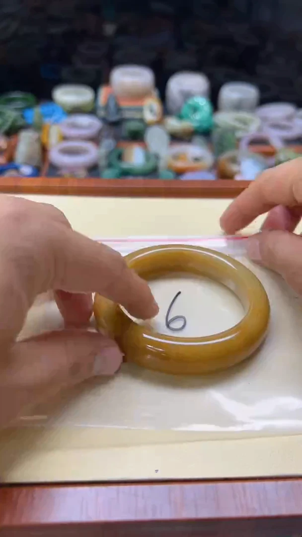 石英质玉手镯未镶嵌岁**匆006