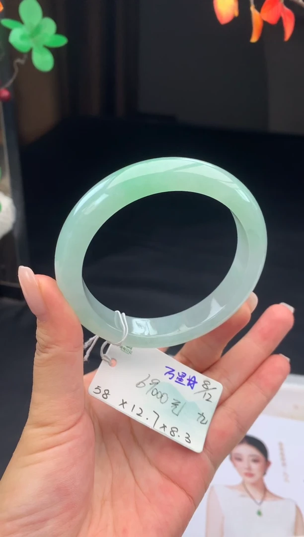 未镶嵌手镯翡翠翡翠自带#送人#，假一赔三