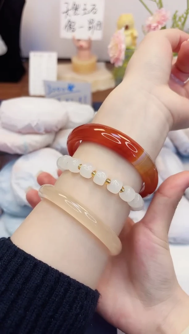 【闪购商品】石英质玉手镯未镶嵌401-玛瑙-圈口65