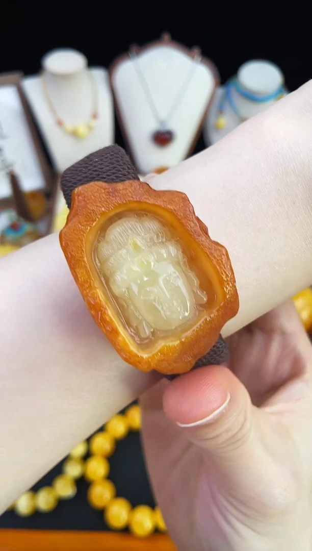 琥珀未镶嵌珠宝奇石柒月