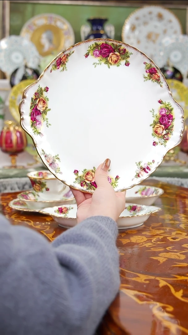 瓷婷婷中古瓷器如图所示28