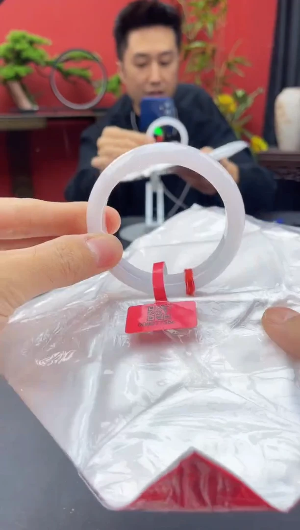 未镶嵌手镯翡翠10