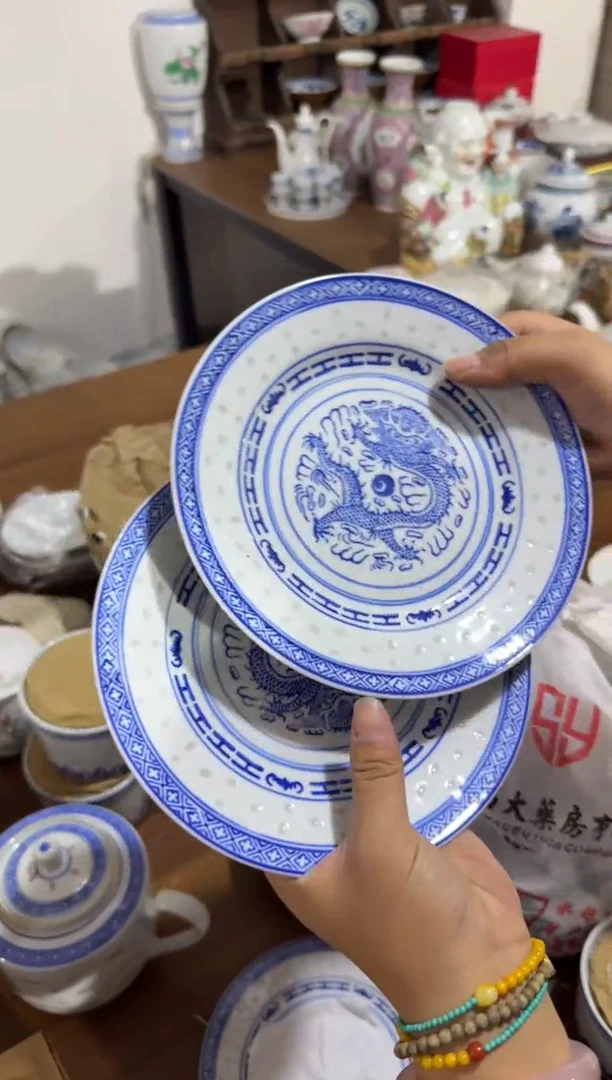 摆件用****7两个玲珑盘18厘米有瑕请慎拍
