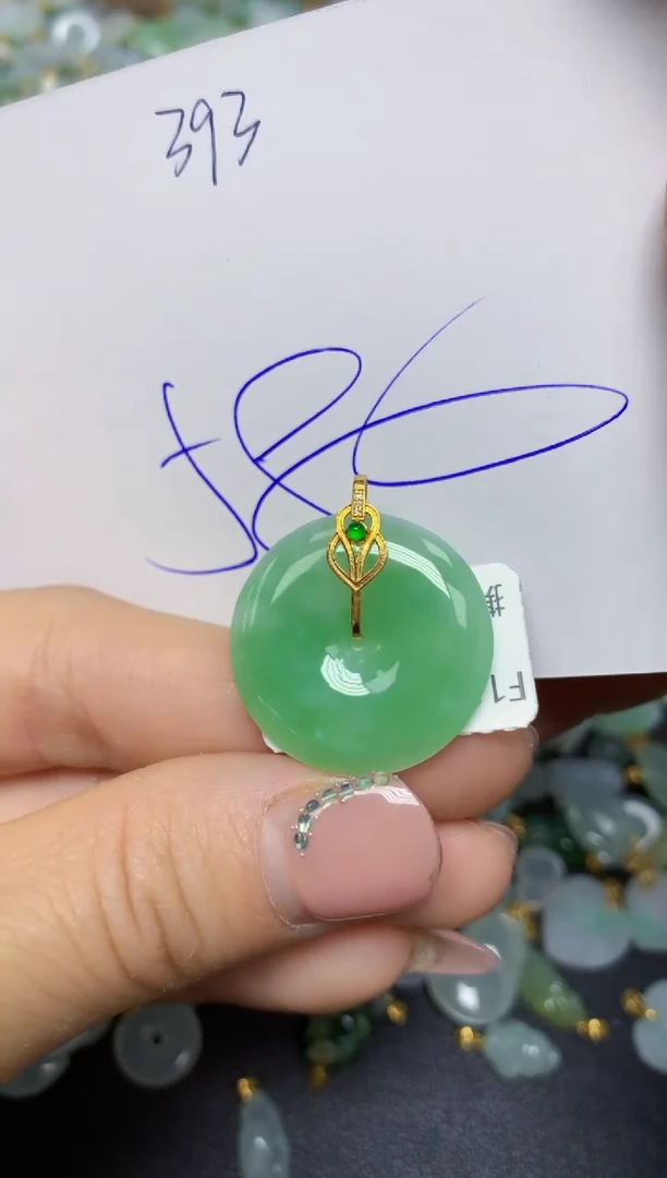 【闪购商品】翡翠挂件18K金镶嵌 天然翡翠A货