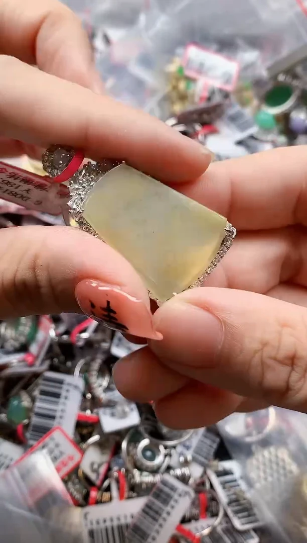 银S925镶嵌戒指翡翠天然A货缅甸翡翠