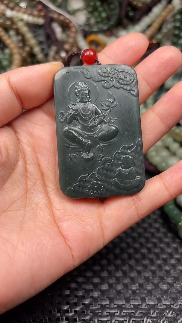 颈饰未镶嵌和田玉1