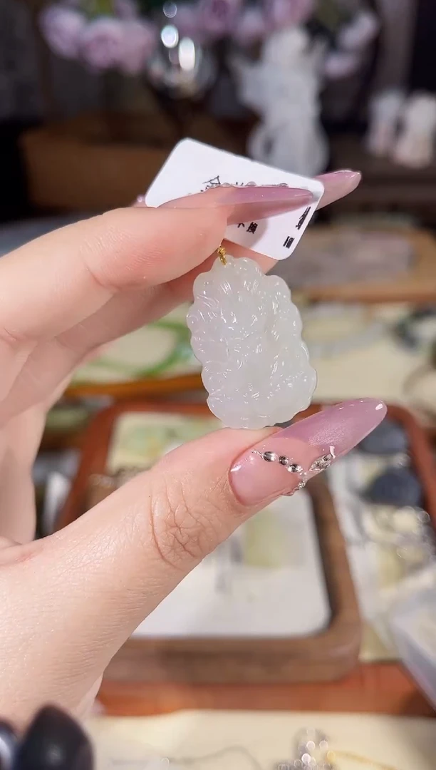 吊坠(不含链)18K金镶嵌和田玉多样性发货其一孤品默认微瑕