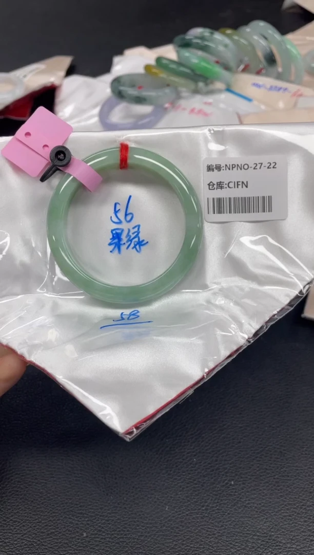 未镶嵌手镯翡翠翡翠手镯