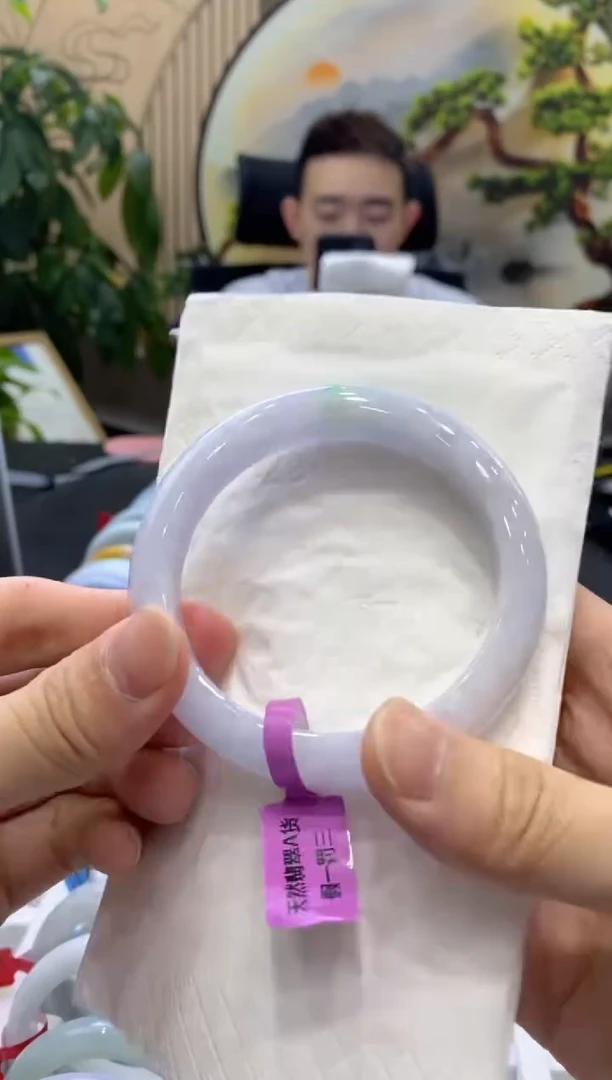 翡翠手镯未镶嵌00000008243