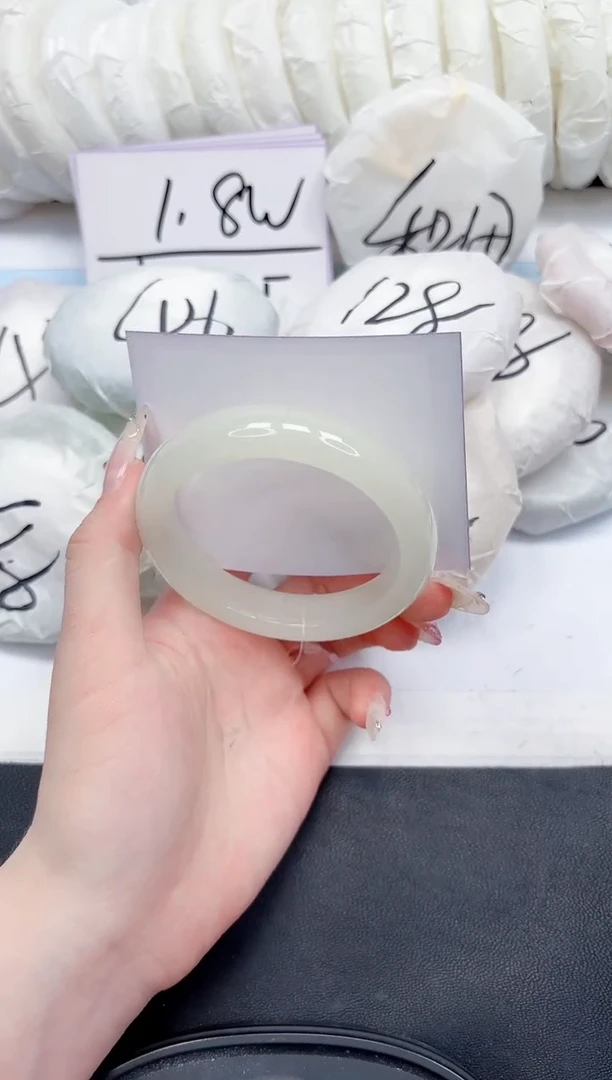 未镶嵌手镯石英质玉193-58