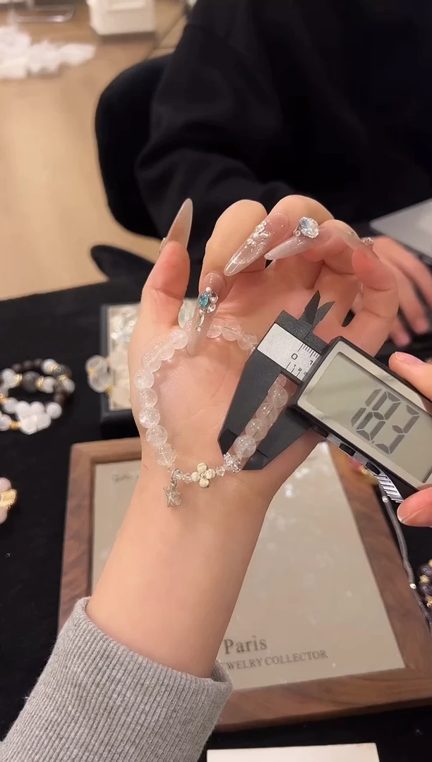 未镶嵌手链水晶白阿塞设计款手串