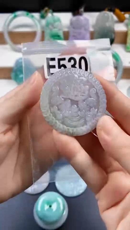 颈饰未镶嵌翡翠天然翡翠吊坠挂件