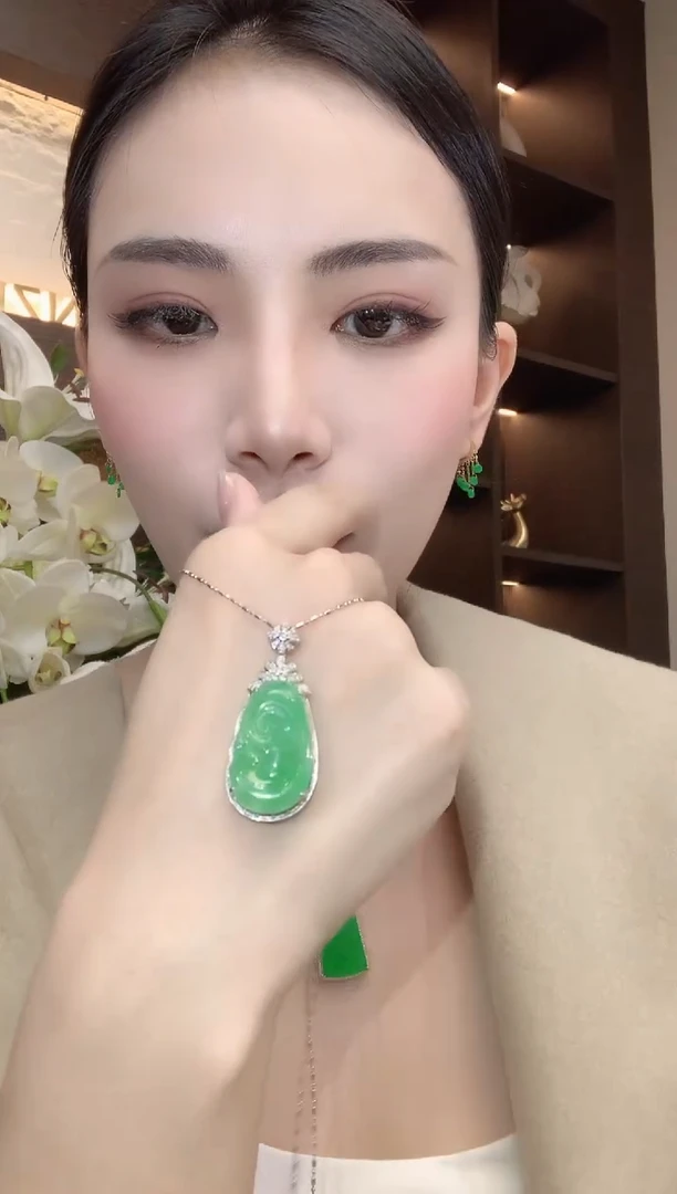 吊坠(不含链)18K金镶嵌翡翠A38