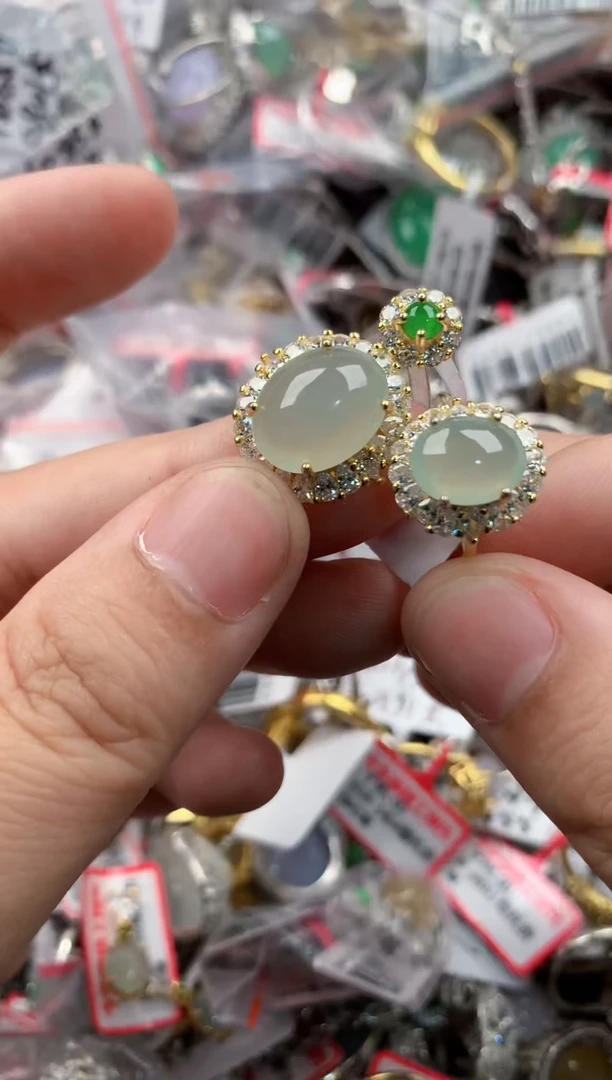 银S925镶嵌戒指翡翠66666   1