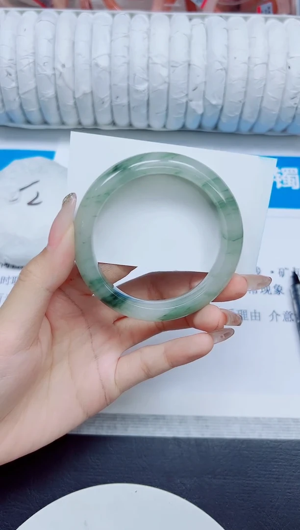 石英质玉手镯未镶嵌270/55