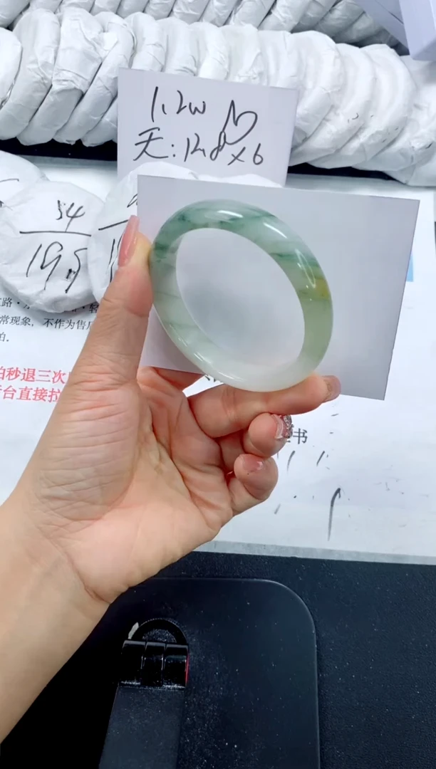未镶嵌手镯石英质玉165-54.8