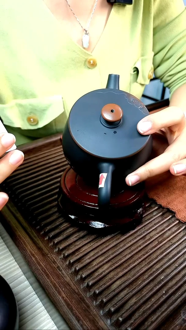 微瑕放漏祥云壶送茶巾358