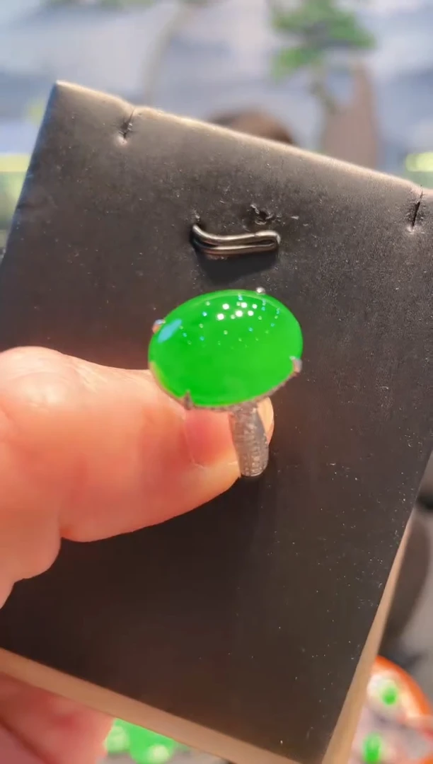 翡翠18K金镶嵌颈饰天然A货翡翠A27